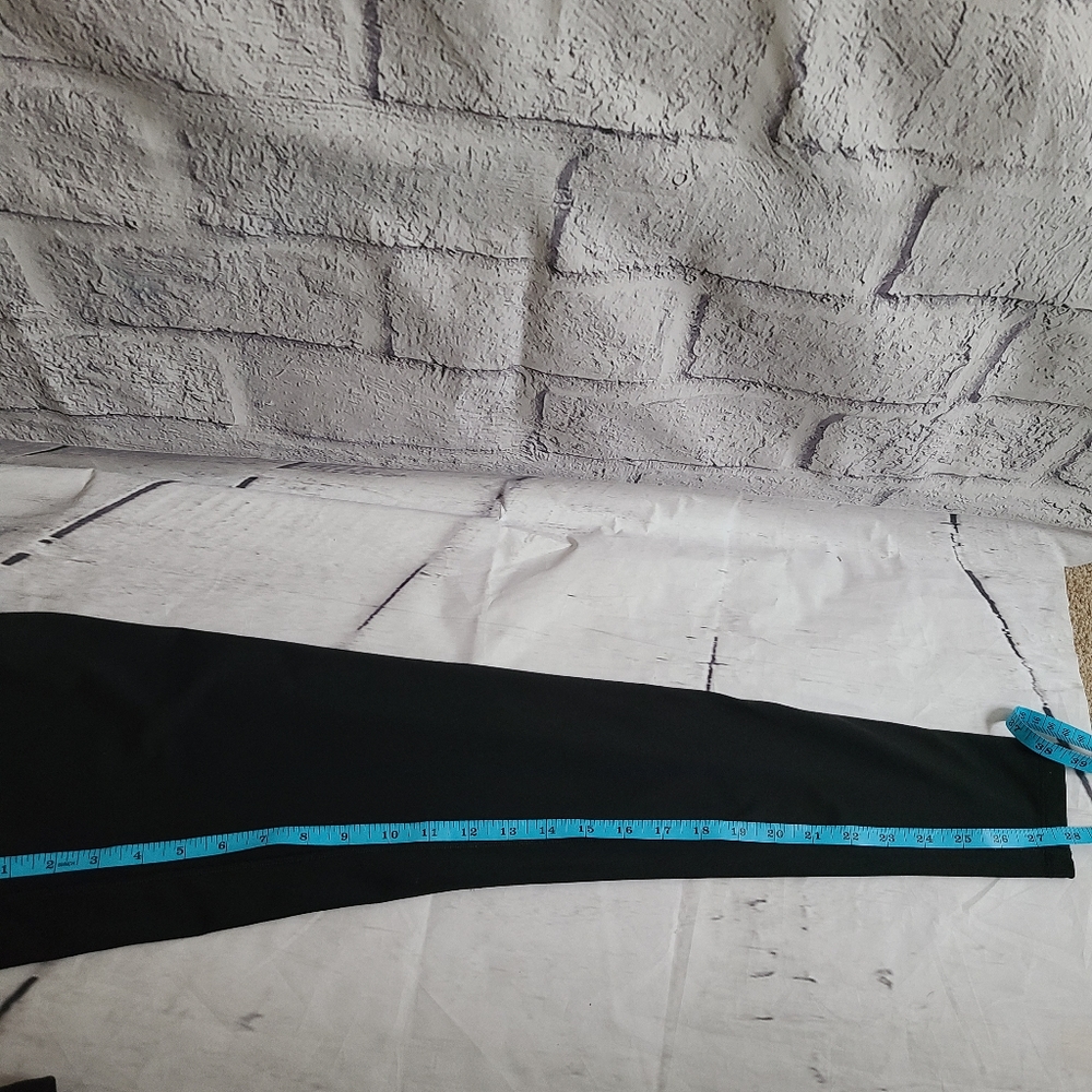 💙 Victoria's Secret PINK Mint and Black Leggings - Picture 9 of 9